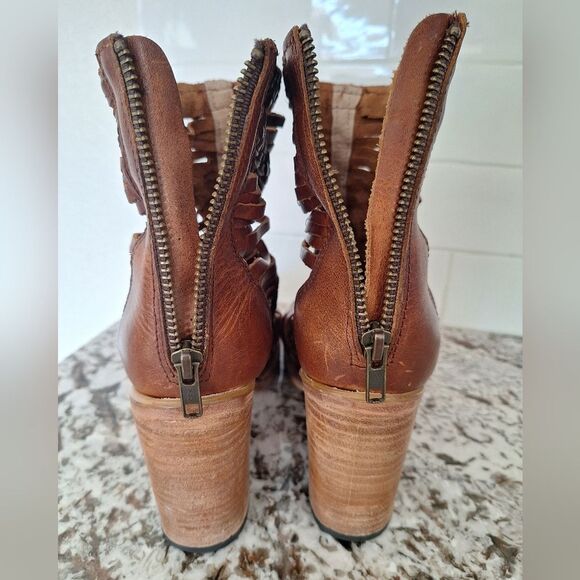 Freebird Bela Leather‎ Strappy Braided Heeled Booties Shoes Distressed Size 10 - Picture 4 of 11